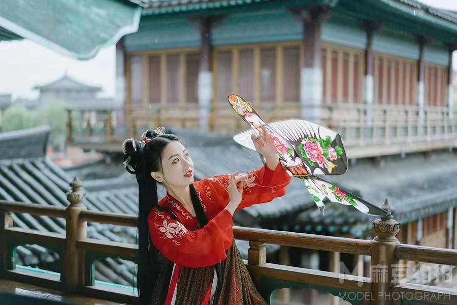 汉服模特