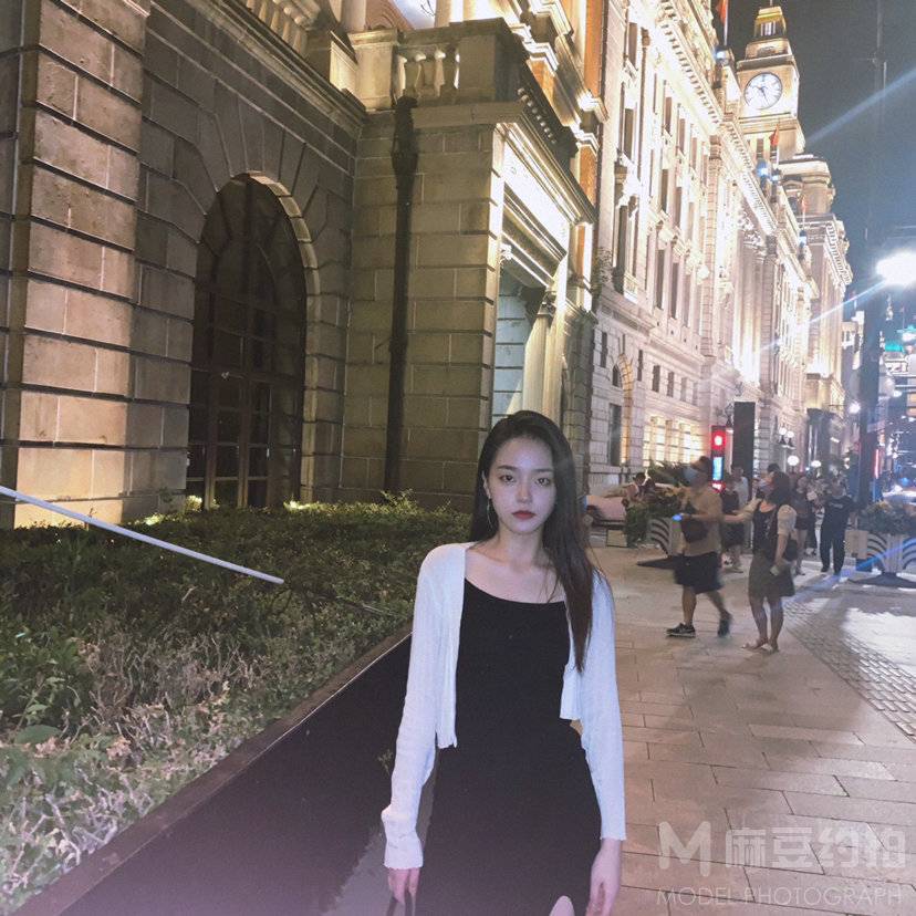 夜景模特
