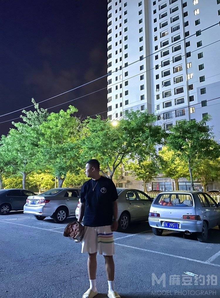 夜景模特