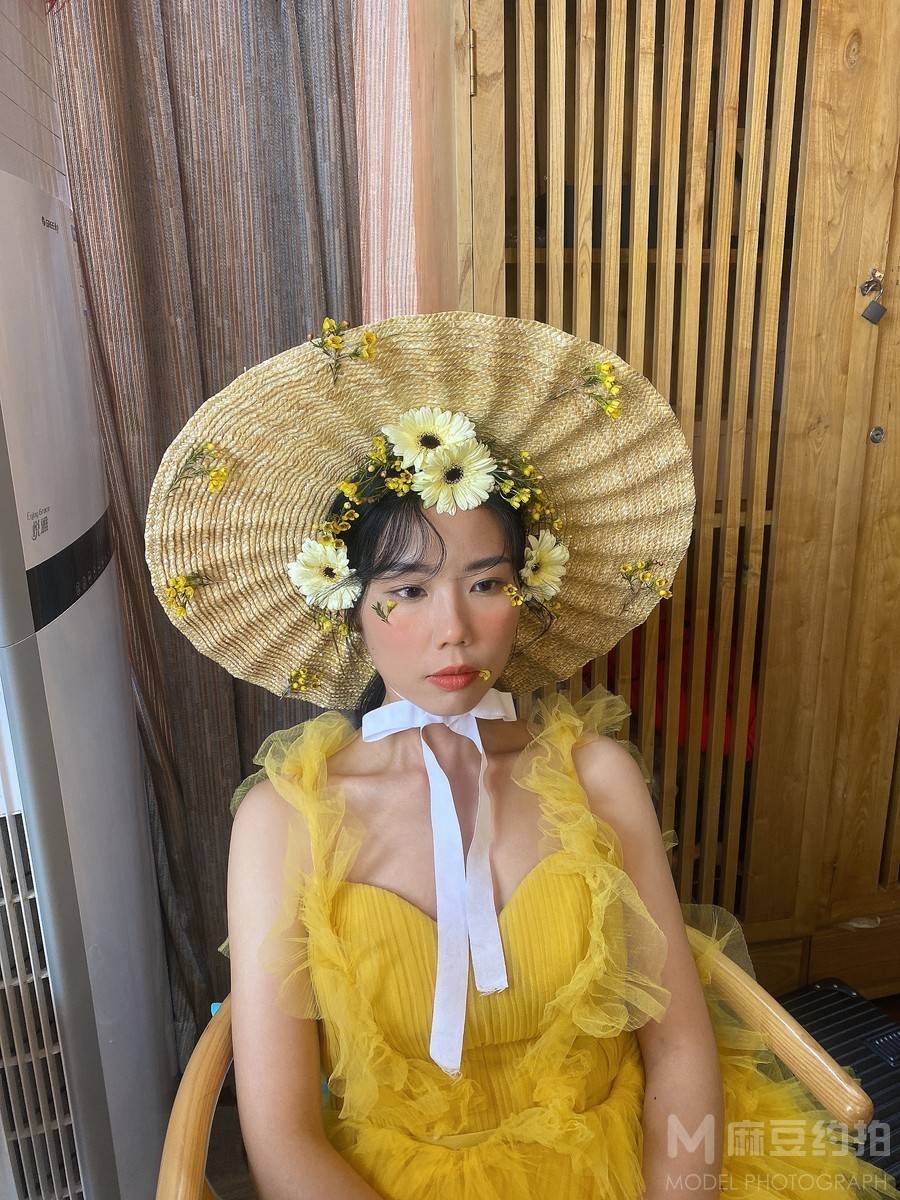 妆容模特