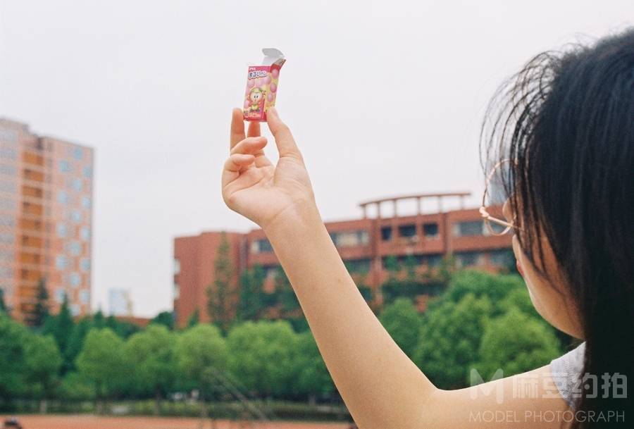 校园模特