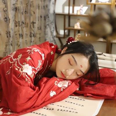 汉服模特