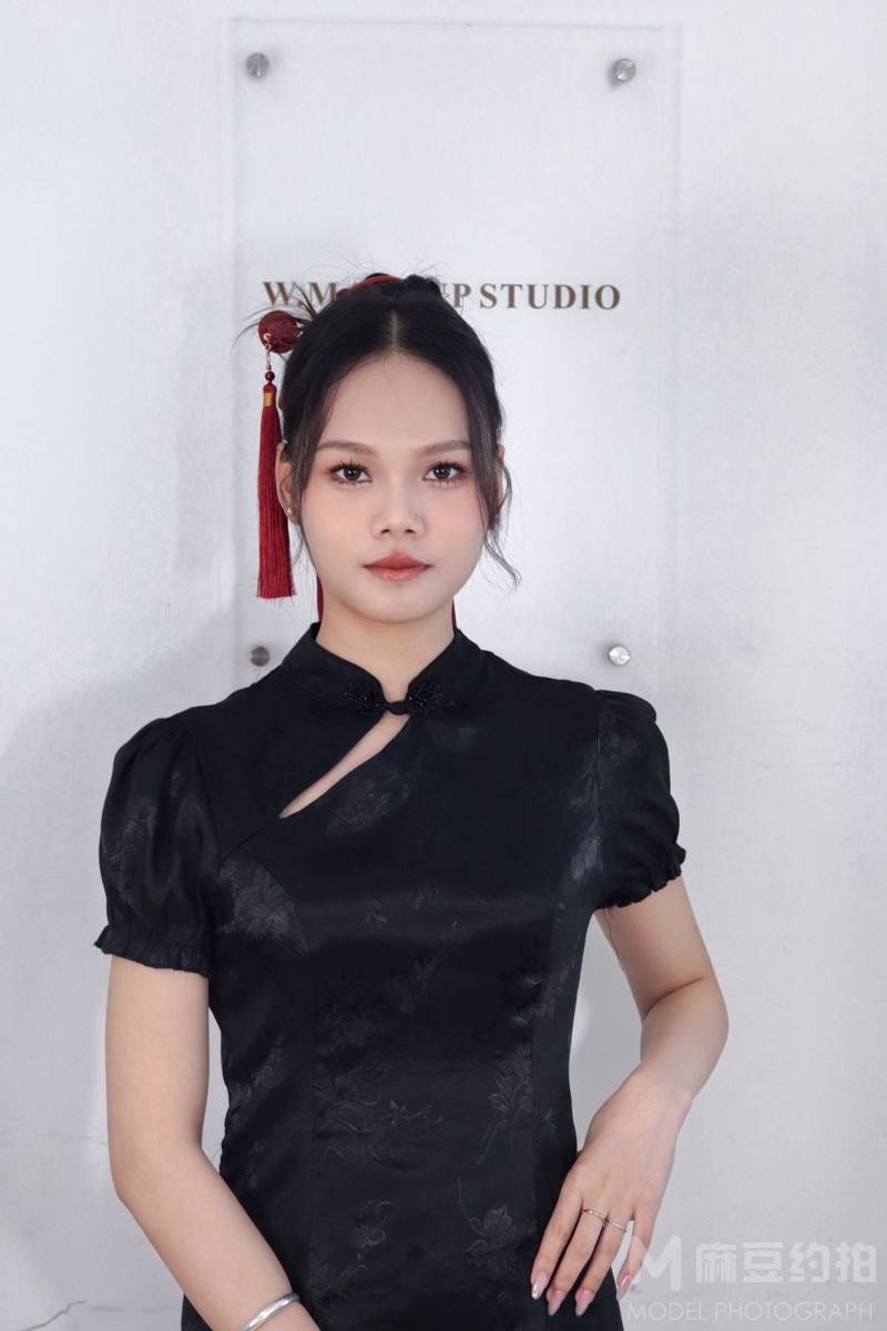 妆容模特