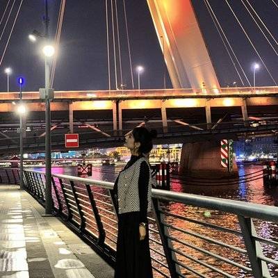 夜景模特