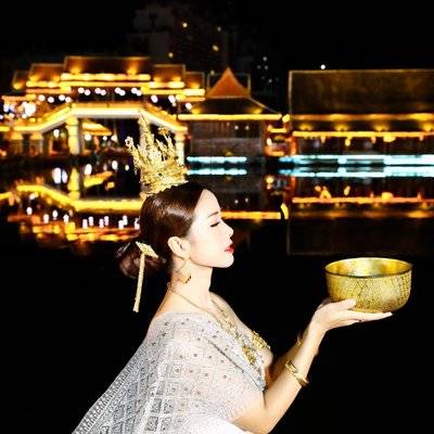 夜景模特