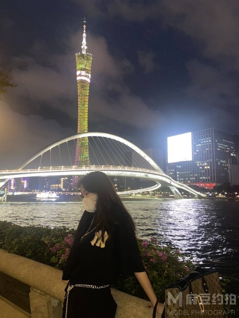 夜景模特