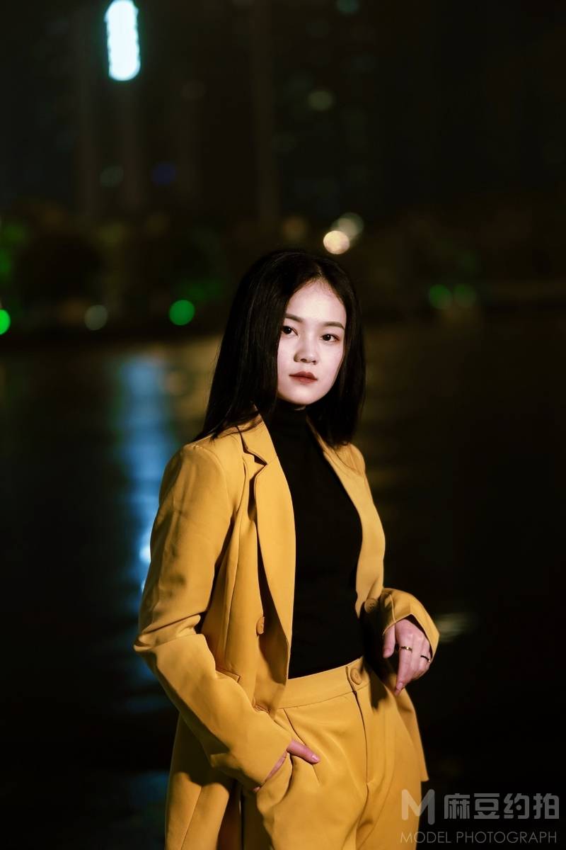 夜景模特