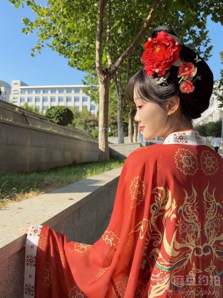 校园模特