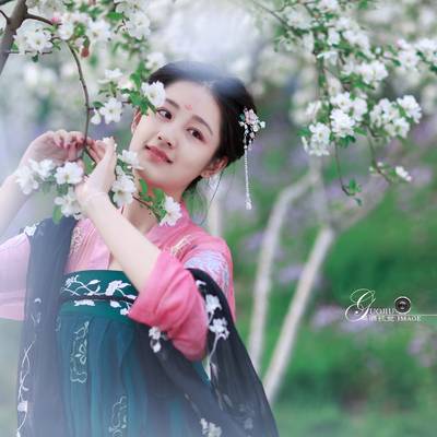 汉服模特