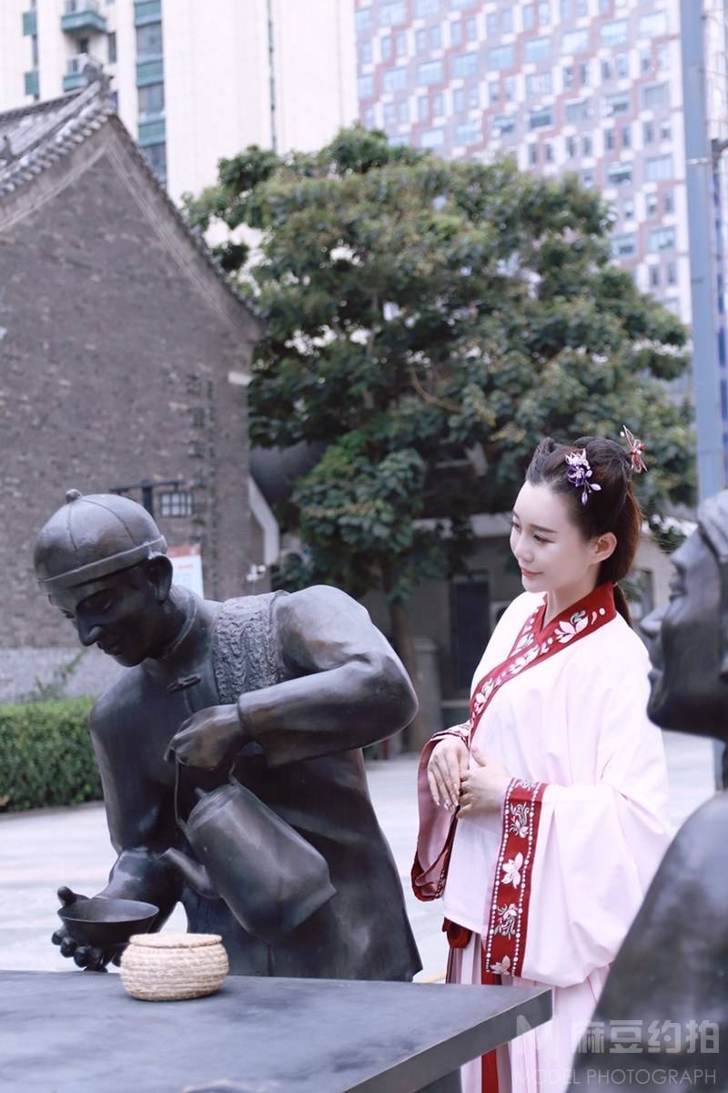 汉服模特