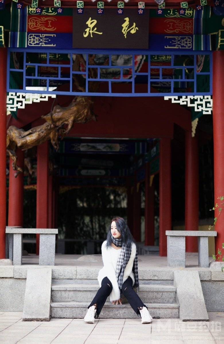 黑白模特
