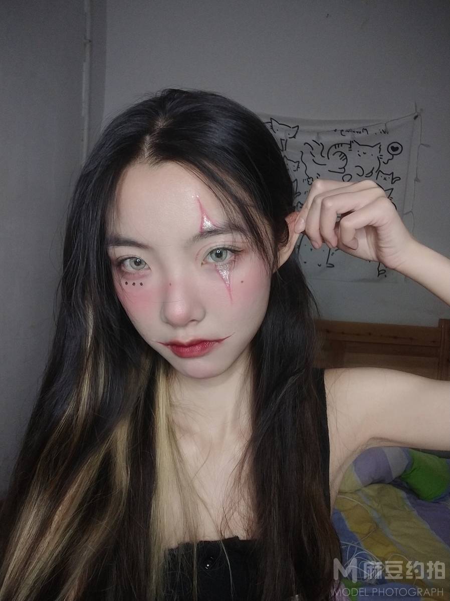 妆容模特