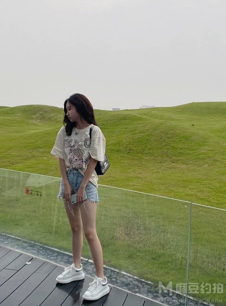 清新模特