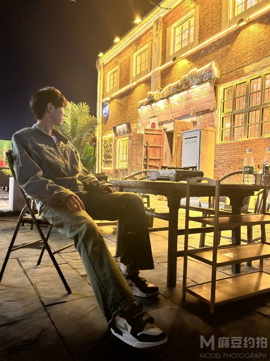 夜景模特