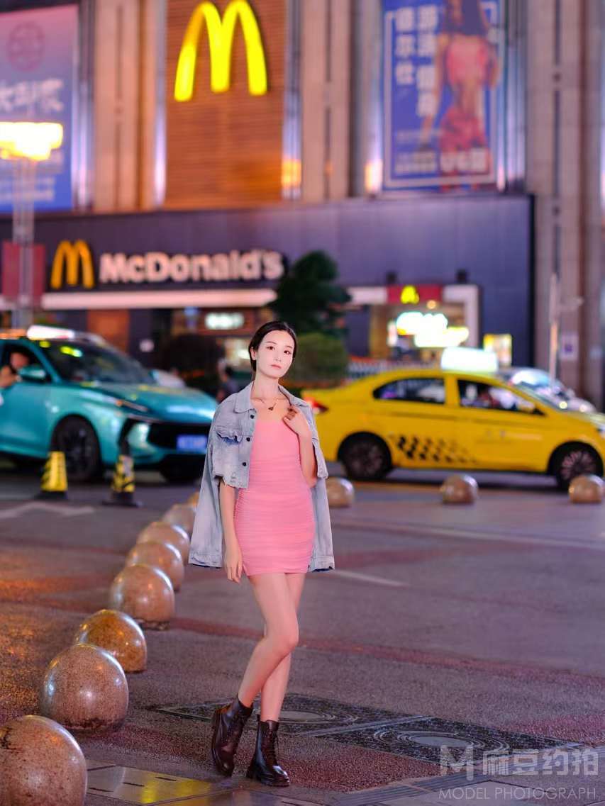 纪实模特