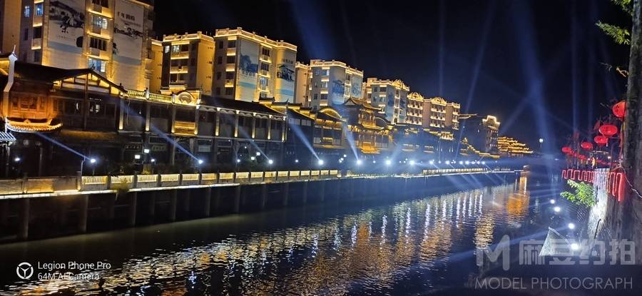 夜景模特