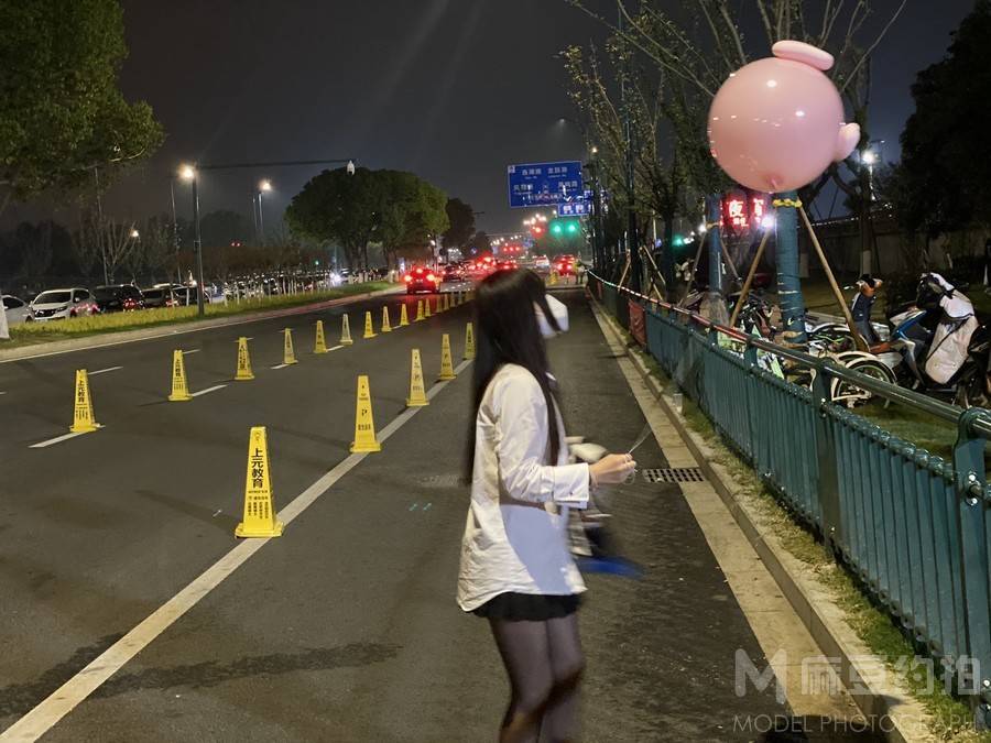 夜景模特