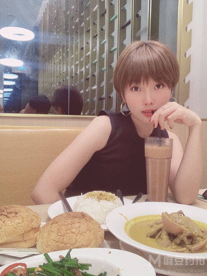 少女模特
