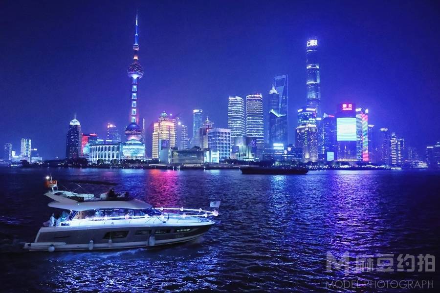 夜景模特