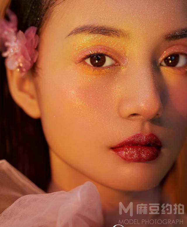 妆容模特