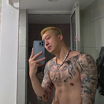 黑白模特