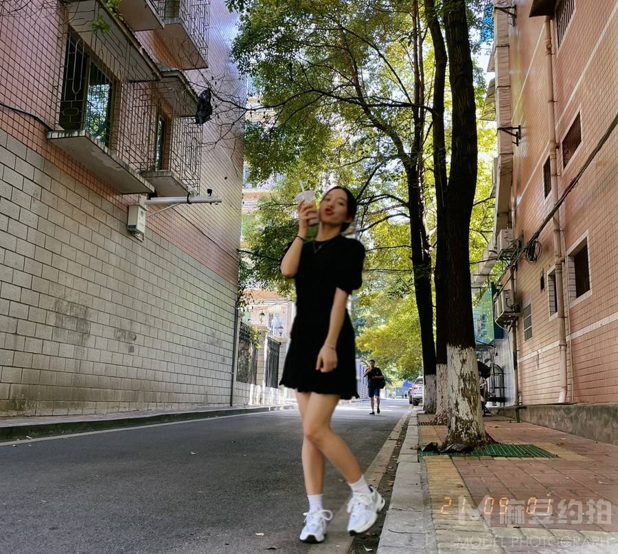 黑白模特
