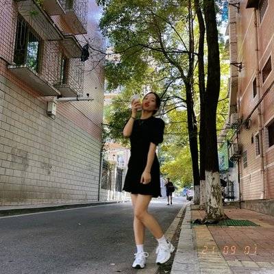 黑白模特