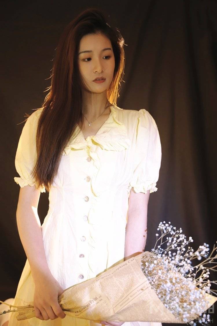 纪实模特