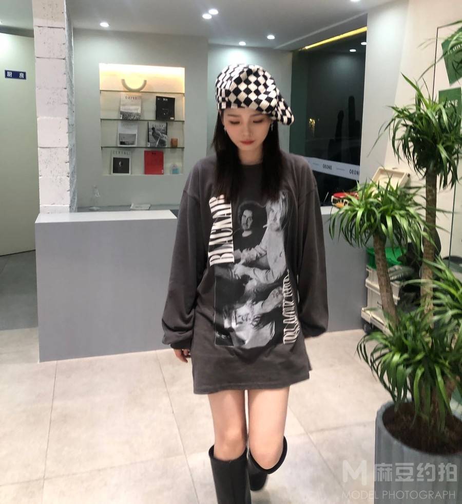 校园模特