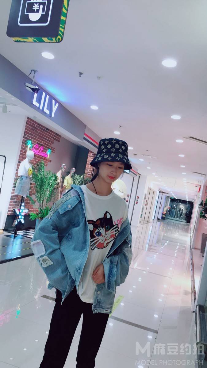 少女模特