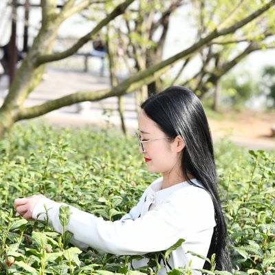 黑白模特