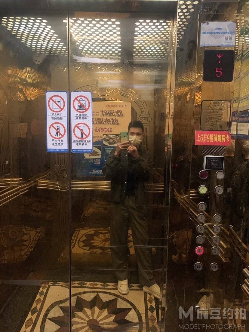 情侣模特