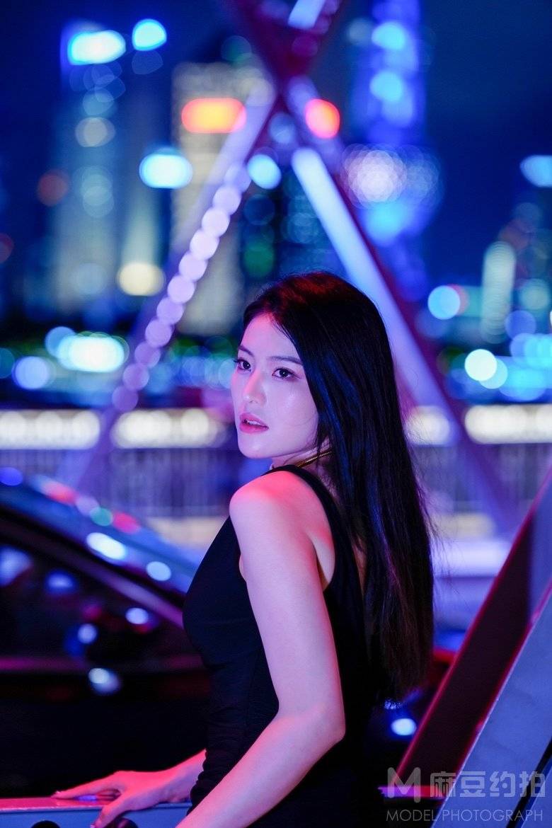 夜景模特