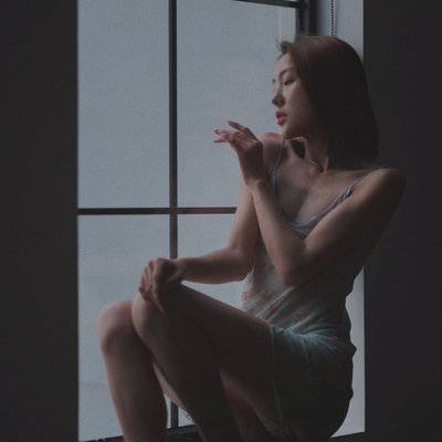情绪模特