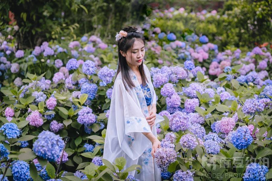 汉服模特