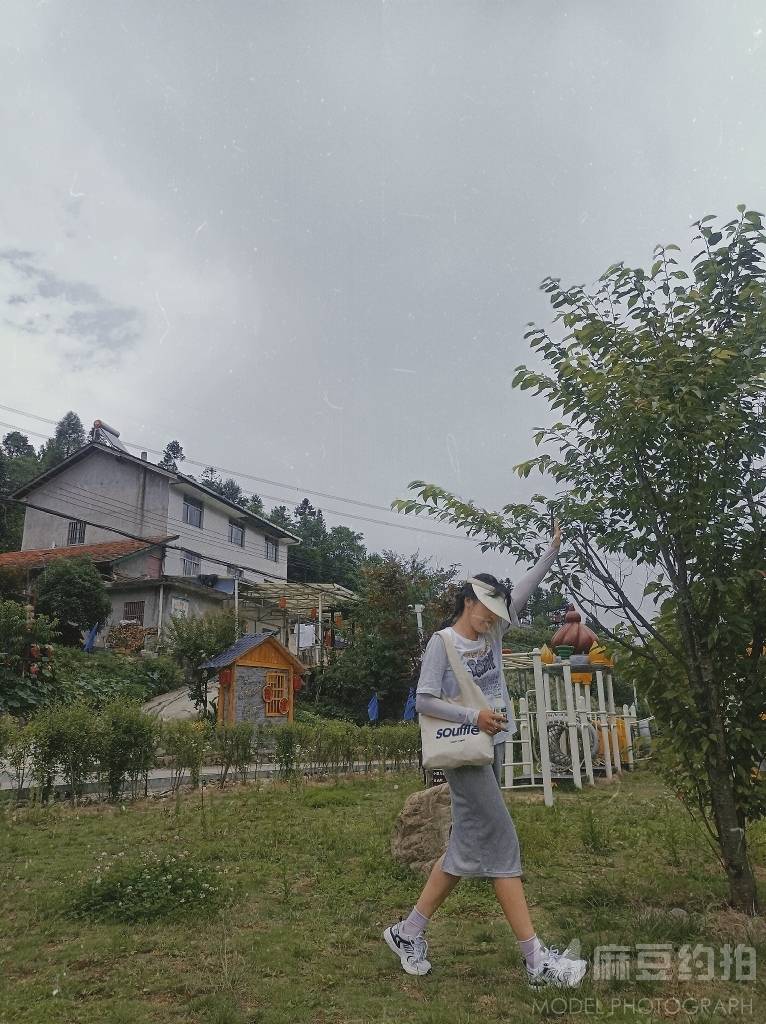 清新模特