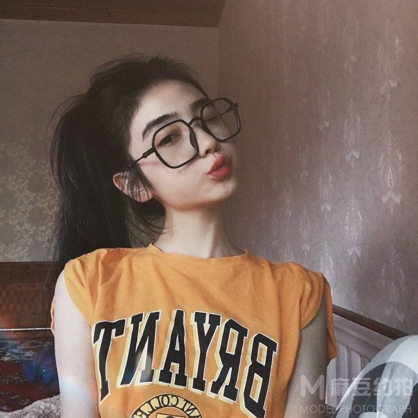 胶片模特