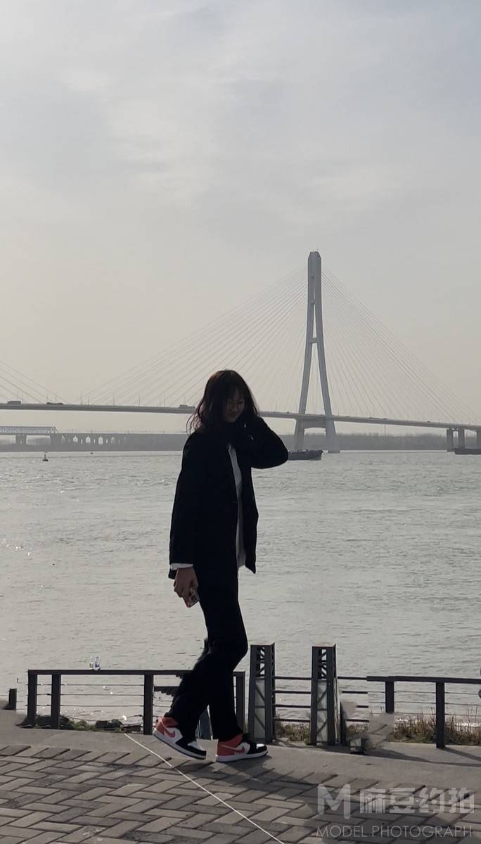 黑白模特