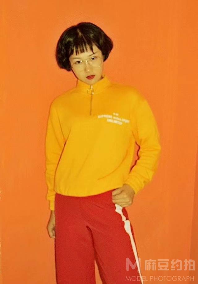 情绪模特