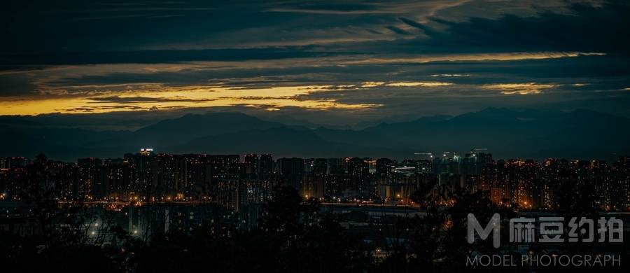 夜景模特