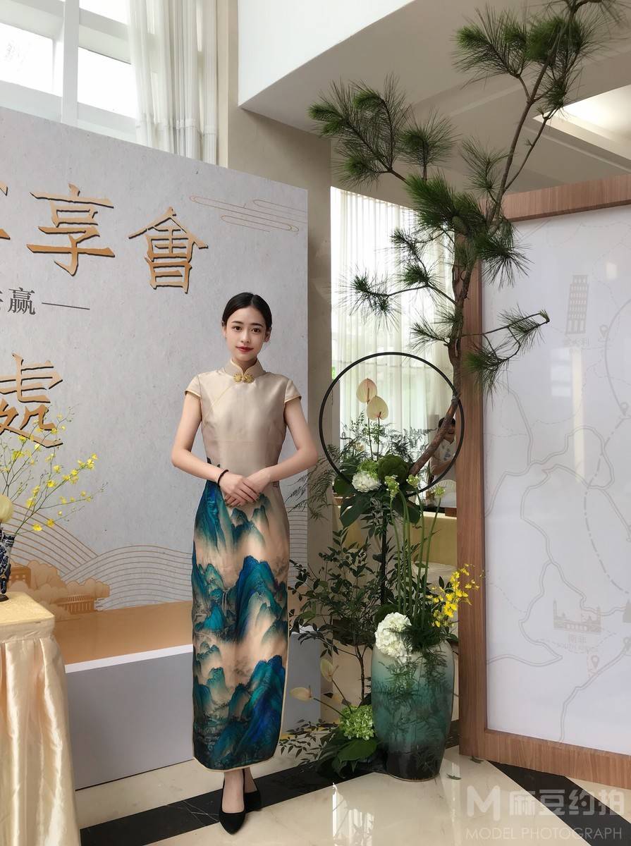 旗袍模特