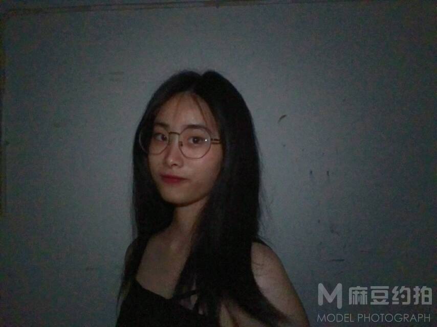 纪实模特