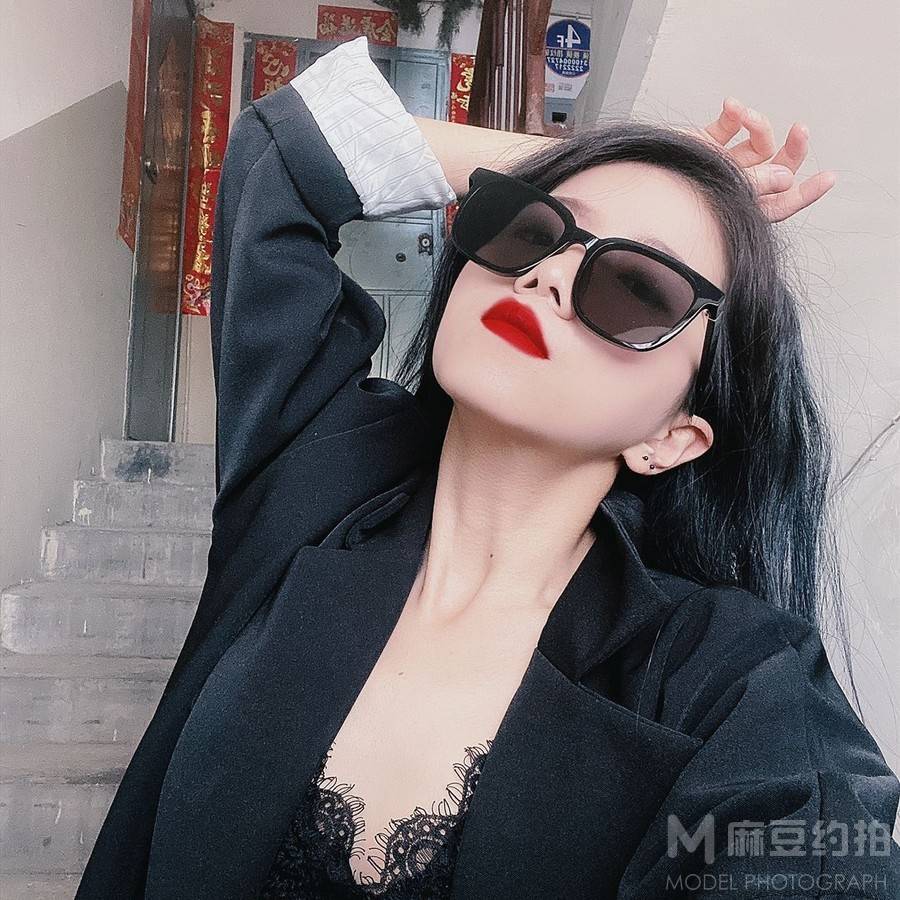 暗黑模特