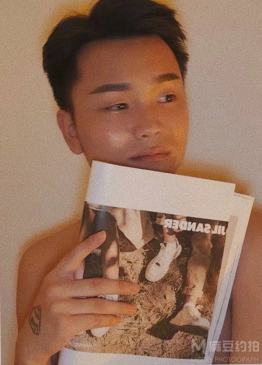 胶片模特