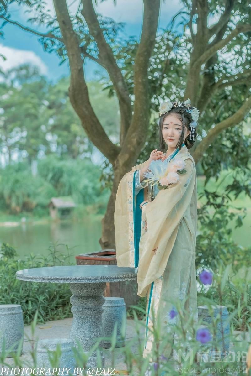 汉服模特