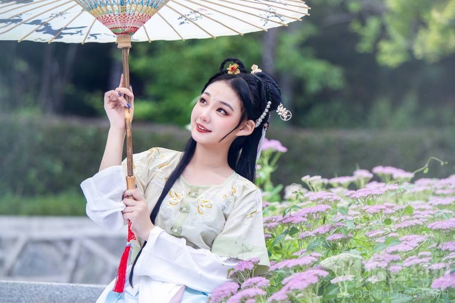 汉服模特