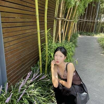 黑白模特