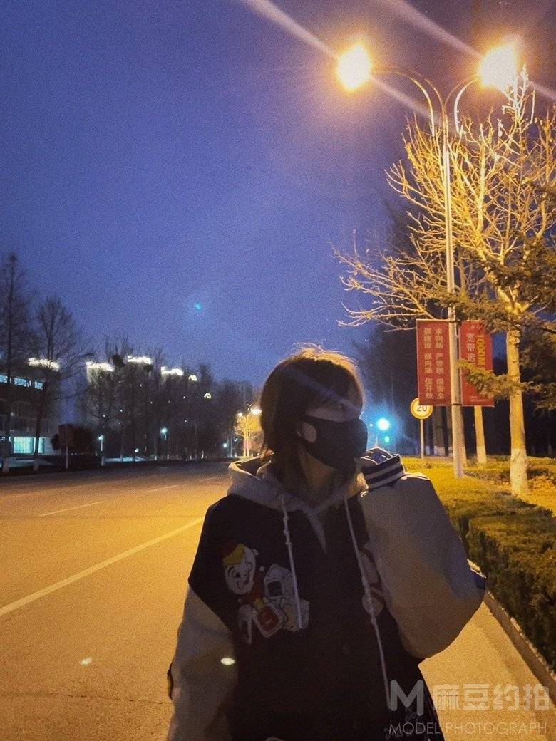 夜景模特