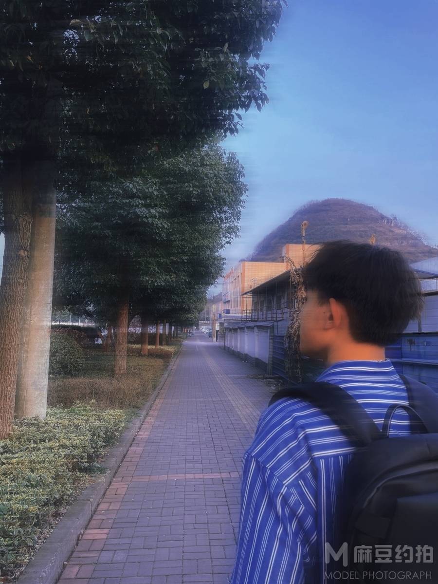校园模特