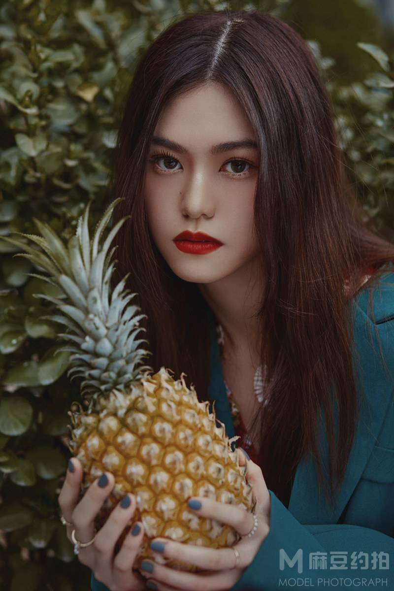 情绪模特